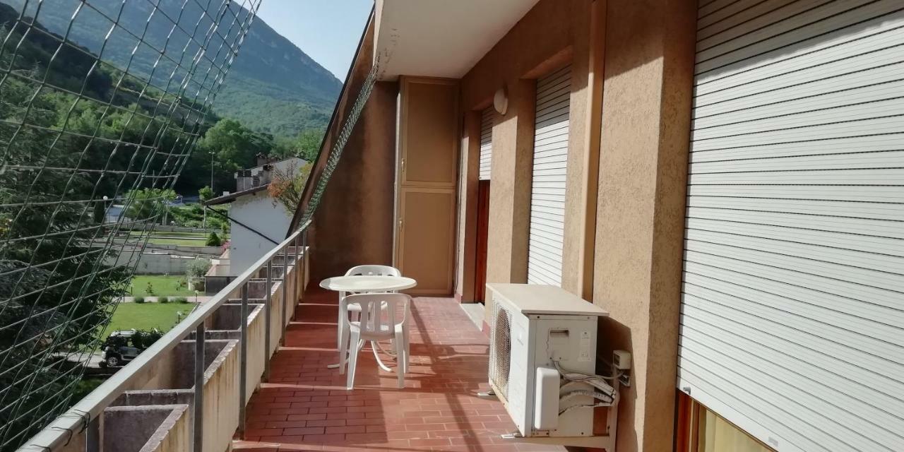 Madonna Di Frasassi - Casa Vacanze Apartamento Genga  Exterior foto