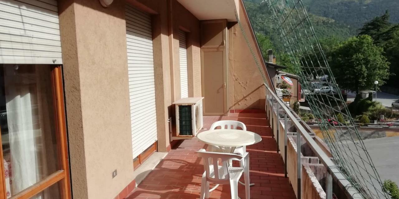 Madonna Di Frasassi - Casa Vacanze Apartamento Genga  Exterior foto